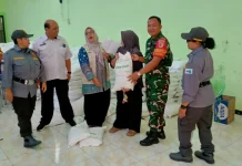 Warga Kota Malang Terima Bantuan 30 Kg Beras