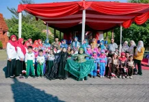 Bunda Literasi Kabupaten Pasuruan, Merita Ajak Orang Tua Bacakan Buku pada Anak