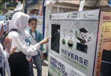 Belasan Ribu Mahasiswa Baru UB Diajak Biasakan Pilah Sampah dengan RVM