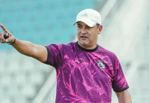 Tiga Penyerang Absen, Marcos Tetap Targetkan Arema FC Bermain Menyerang