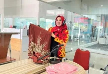 Melani Utamakan Konsultasi sebelum Membuat Busana Pelanggan