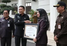 Dispendukcapil Malang Raih WBBM, Wahyu Minta Pelayanan Terus Ditingkatkan