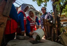 ECOTON Kelola Sampah Organik dari Rumah melalui Program Kampung MOZAIK