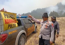 Polsek Sukapura Terima Penghargaan atas Dedikasi Penanggulangan Karhutla