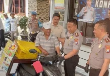 Polres Batu Kembalikan Tiga Motor Korban Penipuan