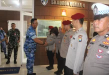 Polres Malang Beri Kejutan HUT ke-81 TNI di Lanud Abd Saleh