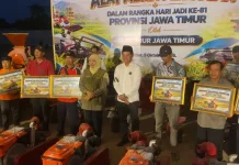 Hari Jadi ke-81, Pemprov Jatim Salurkan Alsintan ke Blitar