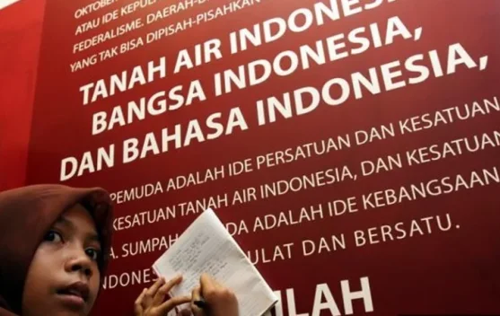 Peran Strategis Lembaga dalam Memperkuat Bahasa Indonesia