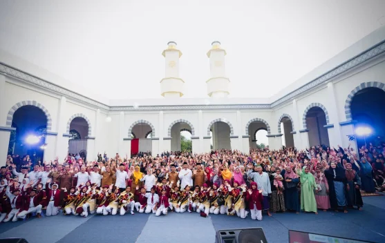 "Pulang Kampung". Mensos Gus Ipul Bagi-Bagi Paket Sembako 1500 KPM