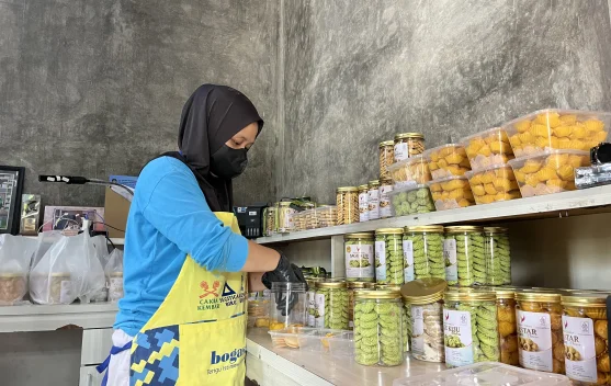 Sambut Lebaran, Pesanan Kue Kering Lebaran di Blitar Naik