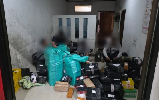 Bea Cukai Malang Gagalkan Peredaran Rokok Ilegal di Dua Jasa Ekspedisi