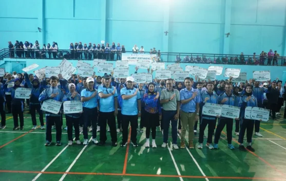 Walikota Probolinggo Berikan Bonus Atket Berprestasi Porprov