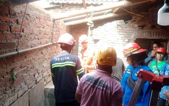 Lansia Ditemukan Meninggal di dalam Sumur Rumahnya di Pakis, Diduga Terjatuh