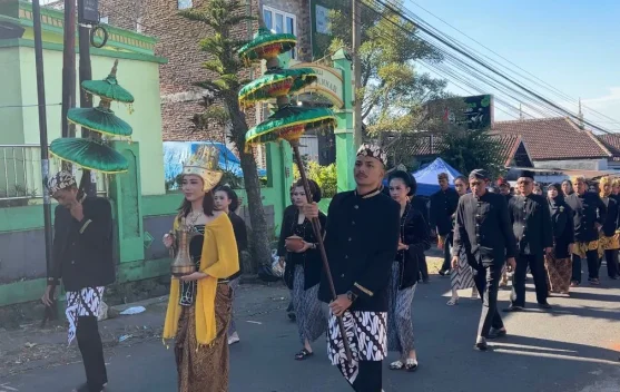 Kirab Tirta Amerta Sari: Ungkapan Syukur dan Upaya Konservasi di Sumberawan