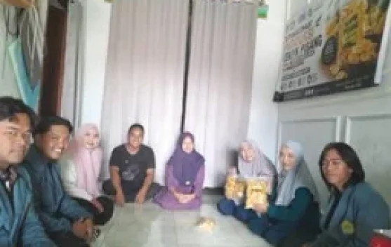 UPM Dampingi UKM Keripik Pisang RAMS MART Majukan Produksi dan Pemasaran Digital