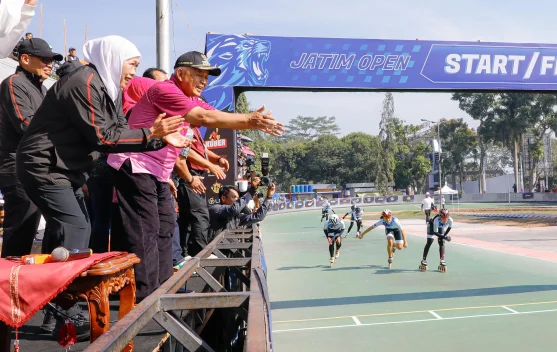 Khofifah Lepas Jatim Open I, 2.436 Atlet Sepatu Roda Berlaga di Malang