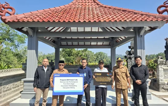 Pura Siwa Lingga Wirotaman Terima Kucuran TJSL untuk Bangun Balai Wantilan
