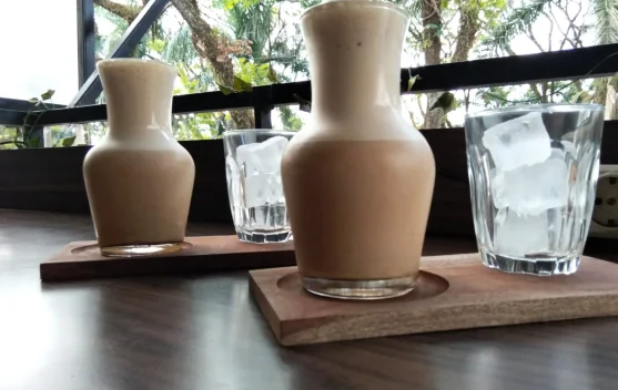 Ice Coffee Baileys Jadi Favorit di Bloom Caffeine Lab