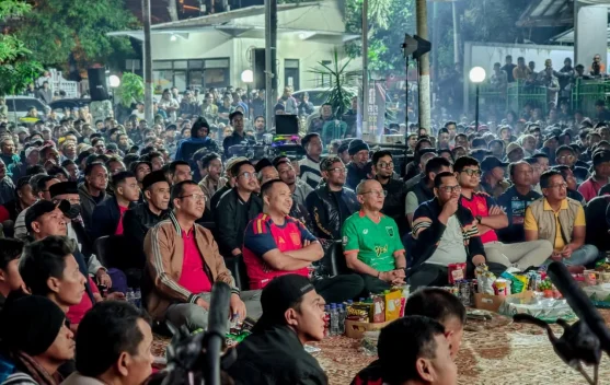 Bupati Mas Rusdi dan Ribuan Warga Live Nobar Piala Dunia 2026 di Pandaan