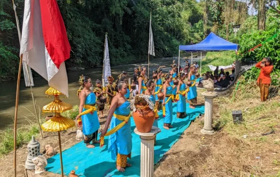 Merawat Mata Air Kehidupan: Hatur Tirta Amerta