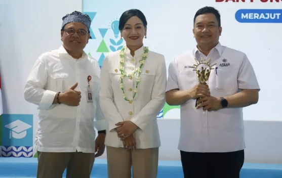 Kabupaten Malang Raih Penghargaan Literasi Keuangan Terbaik
