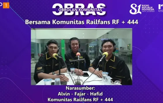 Rail Fans Malang Raya Tak Sekadar Hunting, Aktif Jadi Relawan