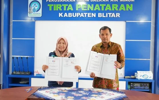 KAI dan Perumda Tirta Penataran Blitar Teken PKS Pengawasan Keamanan Utilitas