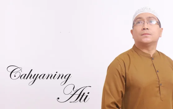 Cinta kepada Orang Tua Tak Berhenti meski Kematian Memisahkan