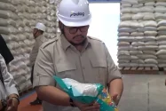 Anggota DPR RI Gus Mamak Tinjau Gudang Bulog Malang