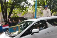 Presiden Prabowo Tiba di Lanud Abd Saleh Malang, Disambut Riuh Antusiasme Warga