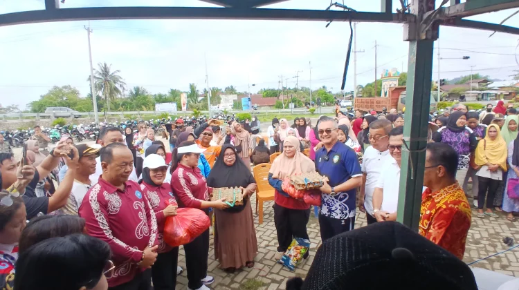 Pasar Ramadan Berakhir, Bupati Harapkan Pemberian Sembako Gratis