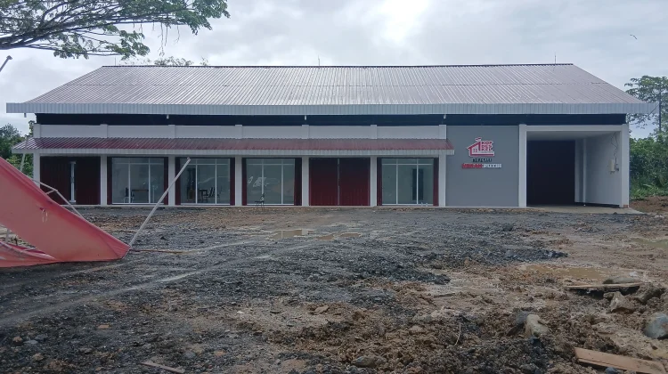 Pembangunan Gedung KMP di Bawah 50 Persen
