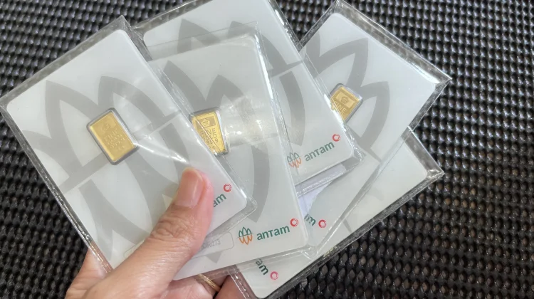 Harga Emas Antam Menguat Rp45 Ribu, Investor Nilai Tren Masih Stabil