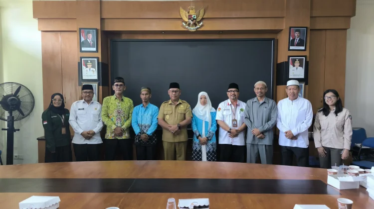 Perdana, Kantor Kementerian Haji Malinau Berangkatkan Dua Jemaah