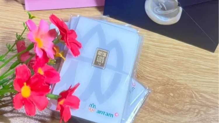 Harga Emas Antam Menguat Rp5.000 per Gram usai Stagnan