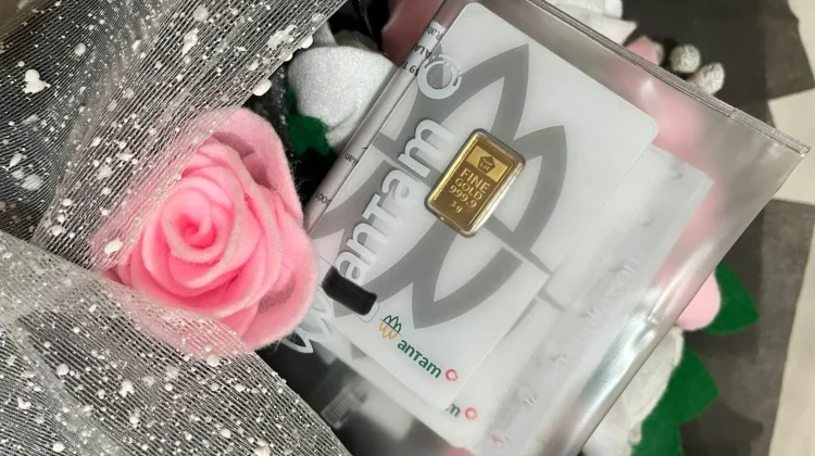 Harga Emas Antam Terkoreksi Tipis, Turun ke Rp2.633.000 per Gram