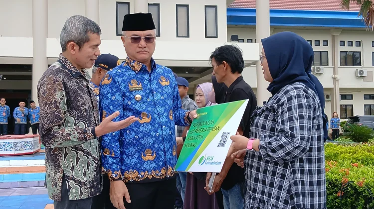 12 Ahli Waris Terima Santunan Kematian dari  BPJS Ketenagakerjaan