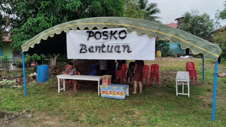 Posko Penyaluran Bantuan Dibuka untuk Korban Kebakaran Pulau Sapi