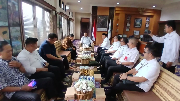 Terima Reses Senator DPD RI, Wabup Bahas Penguatan SDM dan Infrastruktur Pendidika