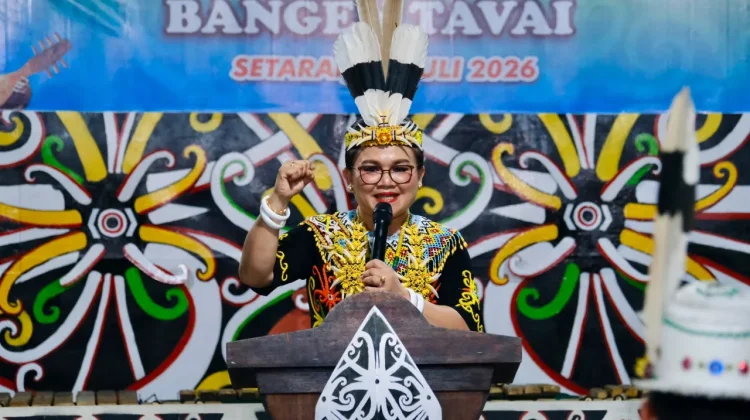 Ny. Maylenty Ajak Perkuat Persatuan dan Ekonomi Keluarga dalam Raker Bangen Tavai