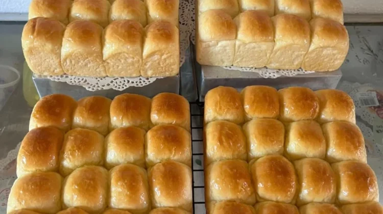 Roti Bakar Kampung Jadi Cemilan Favorit