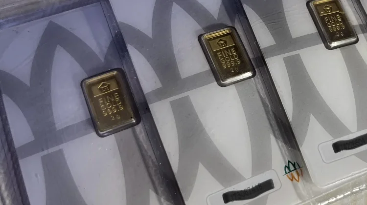 Menguat Rp80.000, Harga Emas Antam Kini Tembus Rp2,7 Jutaan