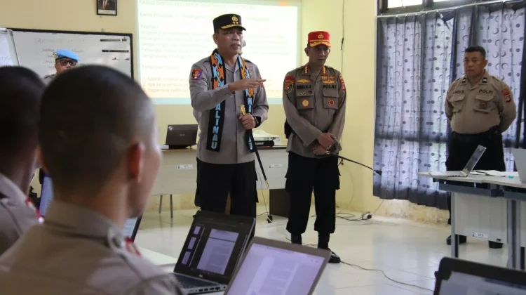 Kapolda Tinjau Pendidikan Siswa SPN Polda Kaltara di Malinau