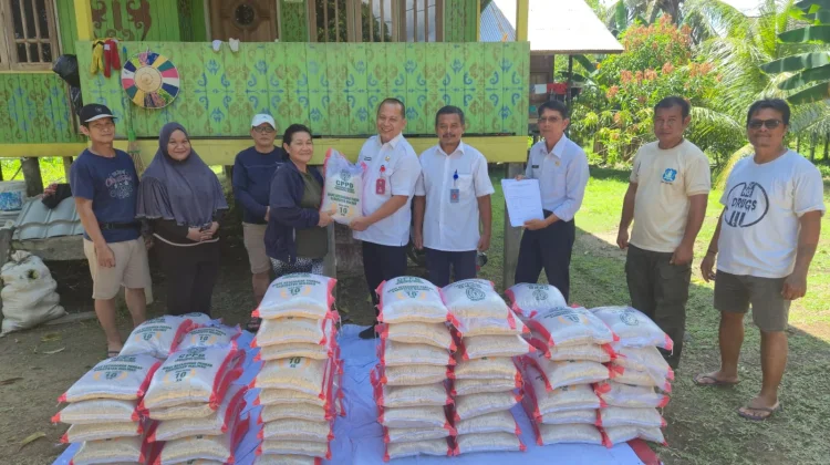 Korban Bencana, Tiga Desa di Malinau Terima 1 Ton Bantuan Beras