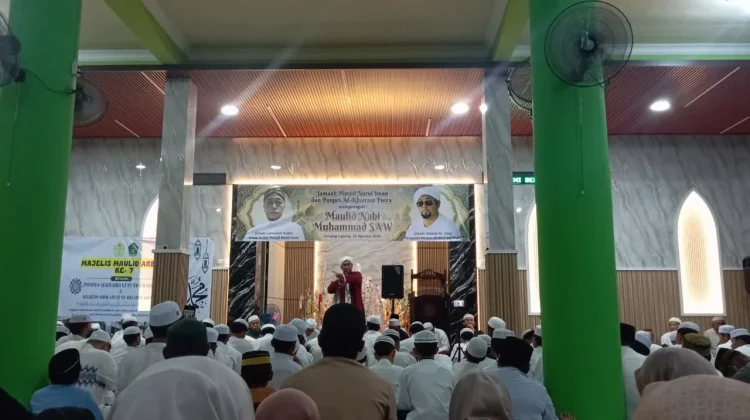 Antusias Masyarakat Ikuti Peringatan Maulid Nabi Muhammad SAW