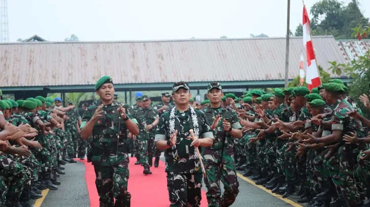 Kunjungi Yonifsus 614/RJP, Pangdam: Kekompakan dan Kolaborasi Kunci Kekuatan