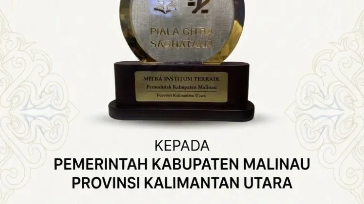 Malinau Terima Penghargaan Piala Citra Saghatana UT