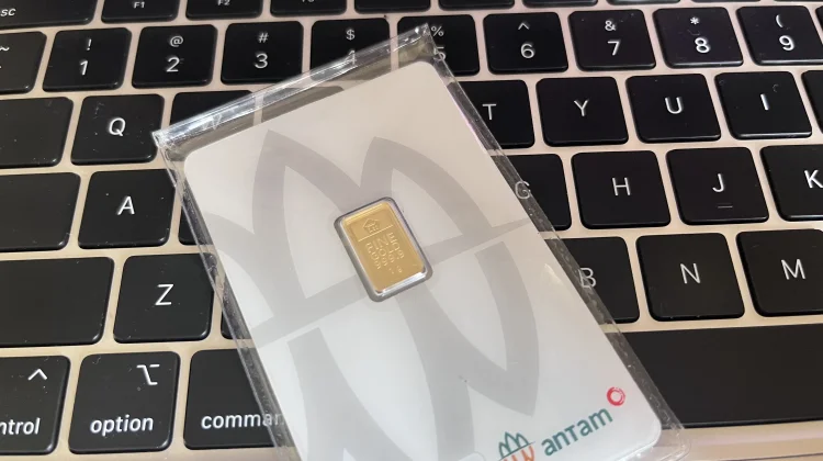 Harga Emas Antam Naik Rp25 Ribu per Gram, Kanaikan Ketiga Pekan Ini