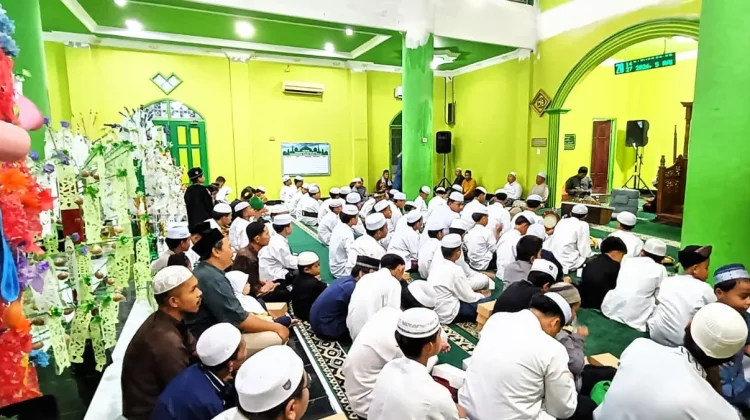 Dukungan Warga Kuatkan Pelaksanaan Maulid Nabi di Darul Fallah