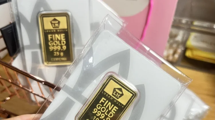 Harga Emas Antam Kembali Terkoreksi Tajam, Spread Capai Rp205.000 per gram